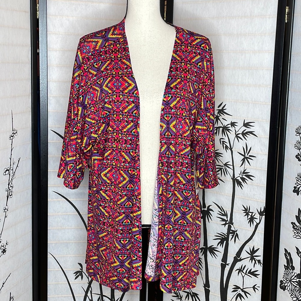 Clearance LuLaRoe Lindsay kimono SM